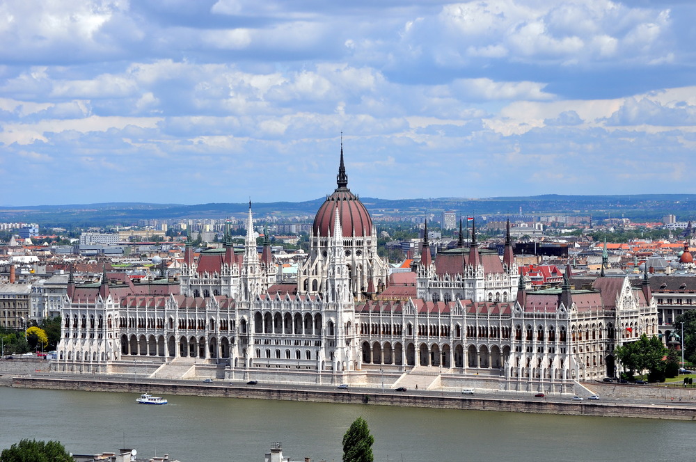 Opplev magiske Budapest  en perle ved Donau